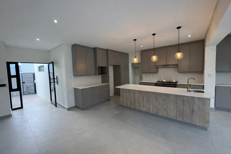 4 Bedroom Property for Sale in Sandown Western Cape